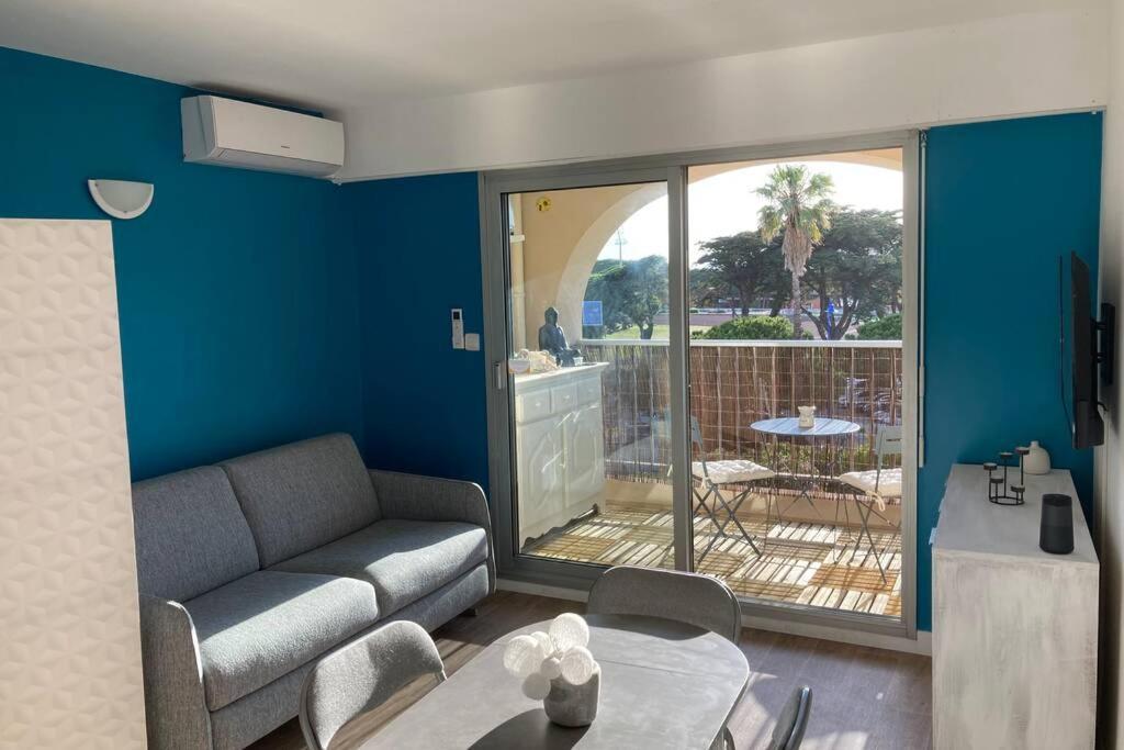Escapade Au Port Appartement Hyères Buitenkant foto
